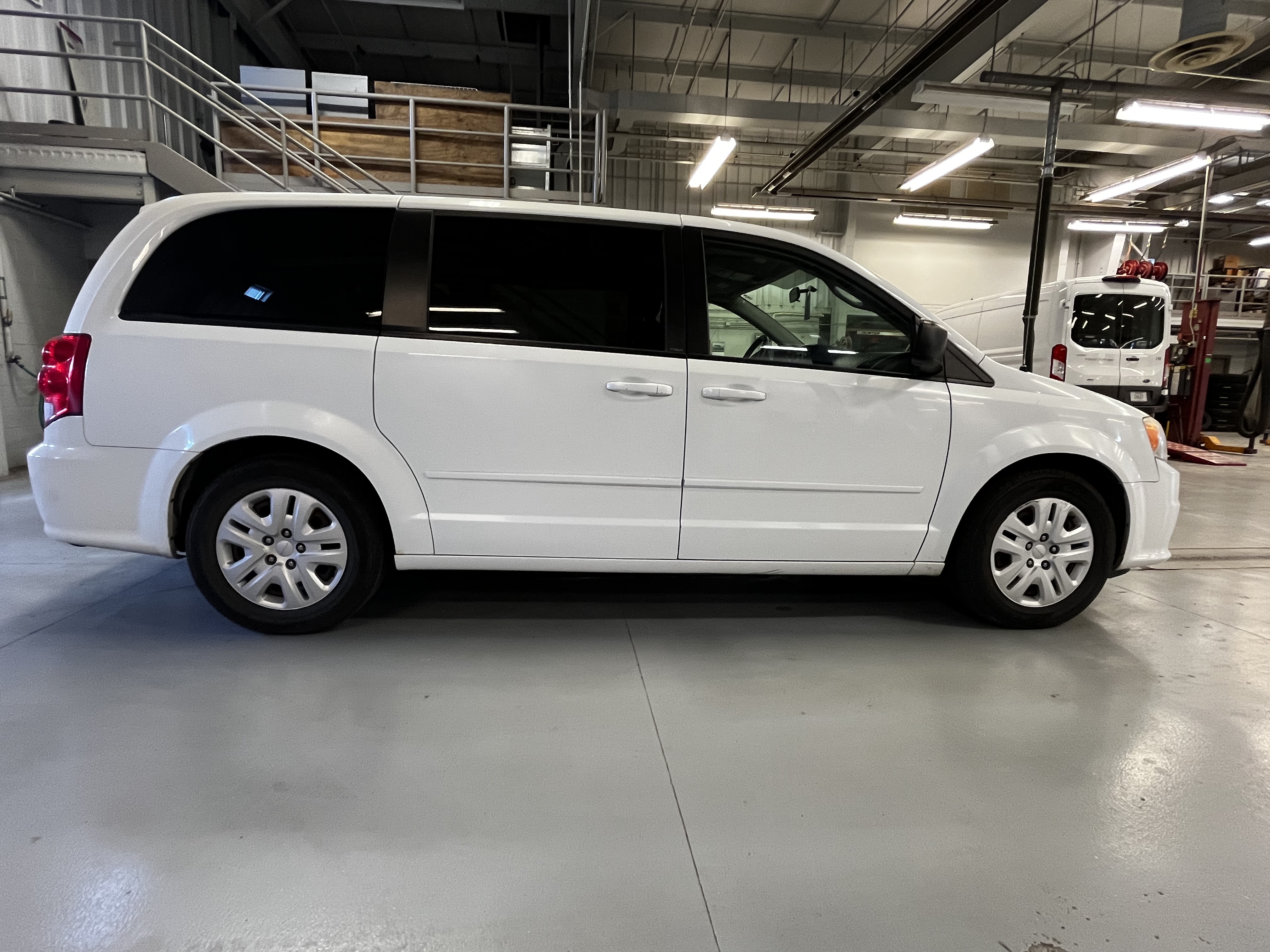 Image for vehicle 730