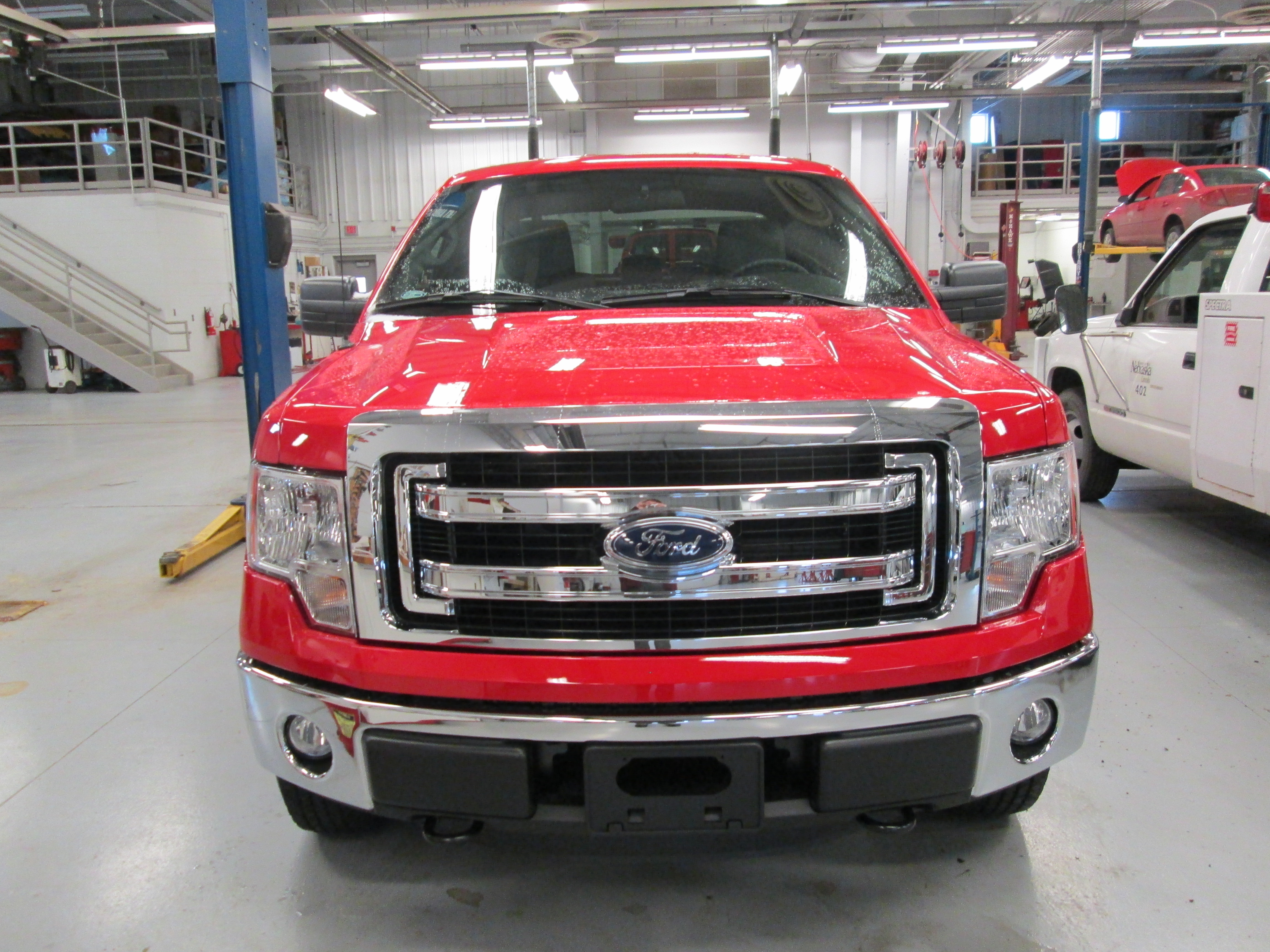 Image for vehicle 306